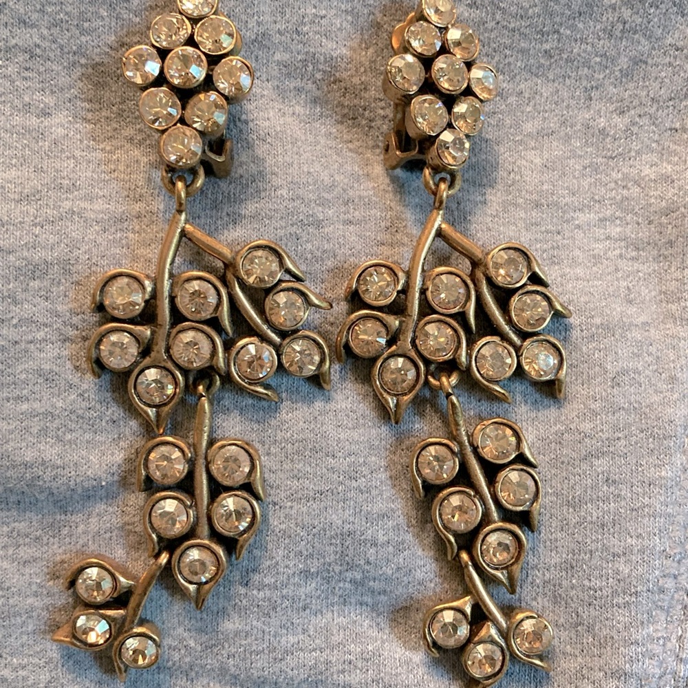 Oscar de la Renta clip earrings